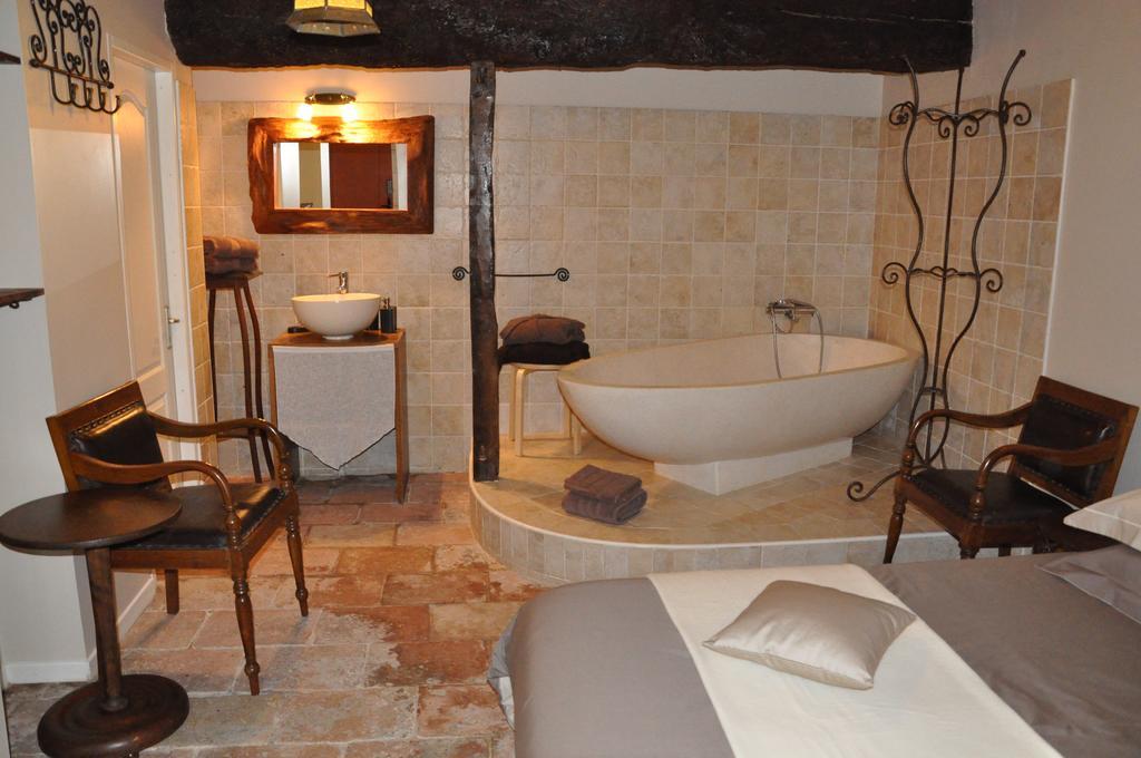 Bed and Breakfast Le Lac De Crivito Caraman Номер фото